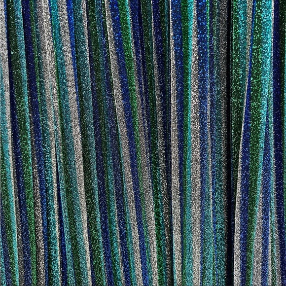 BCBG Dress size large Wore Once - Beautiful Metallic Blues and Greens dress. - Picture 9 of 15